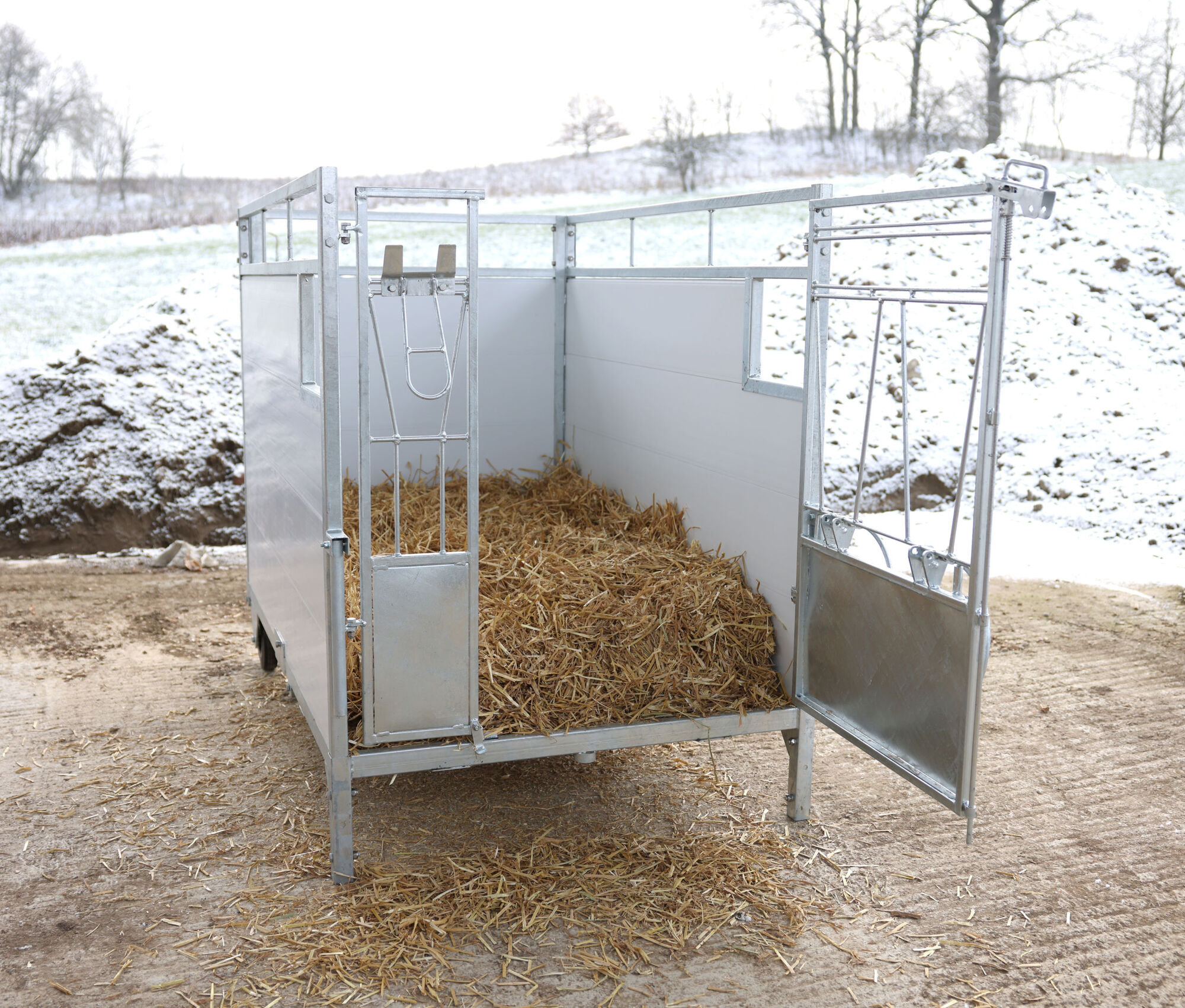 Kälberbox Premium mit schwenkbarem Boden von Kerbl 14616