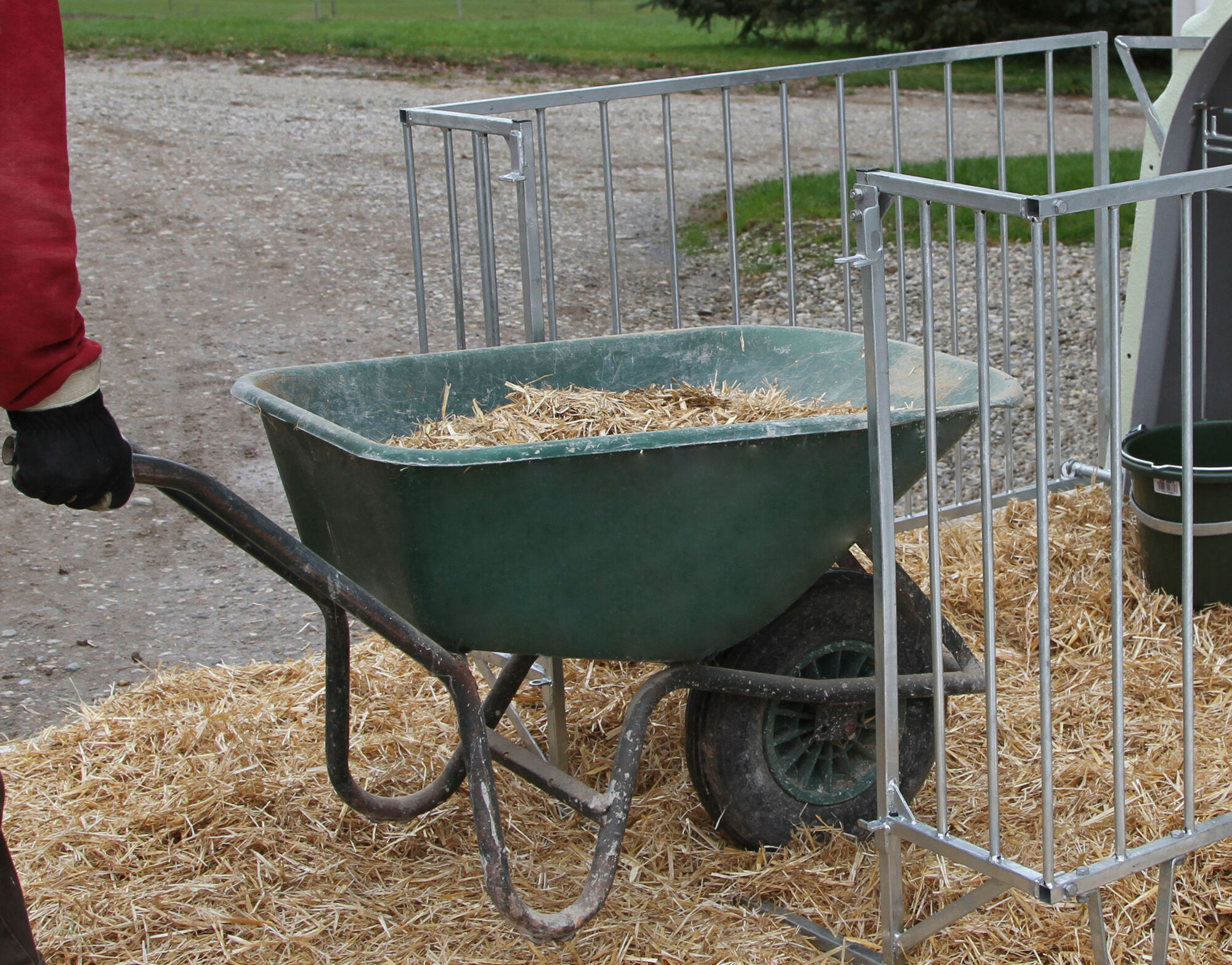 Kälberiglu CalfHouse Master Plus mit schwerer Umzäunung von Kerbl 14485