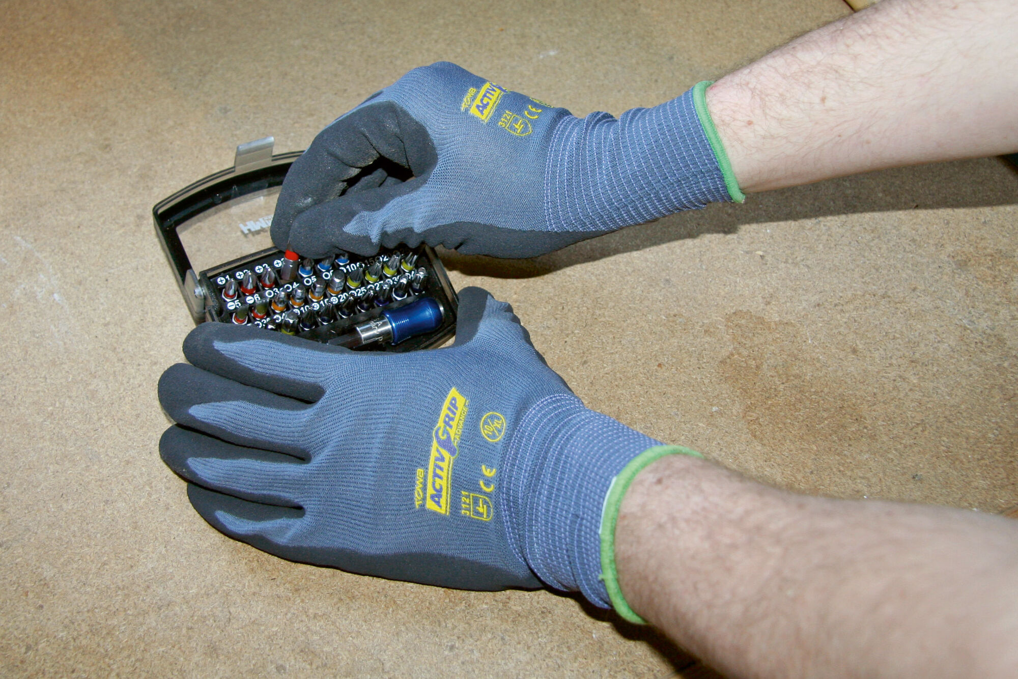 Feinstrickhandschuh "ActivGrip Advance" - TOWA Feinstrickhandschuh "ActivGrip Advance" von TOWA
