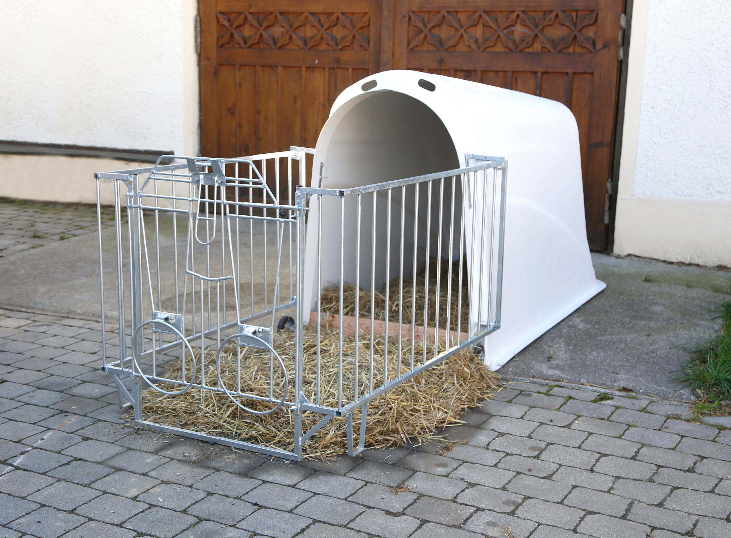 Kälberiglu CalfHouse Master Plus mit leichter Umzäunung von Kerbl 14470