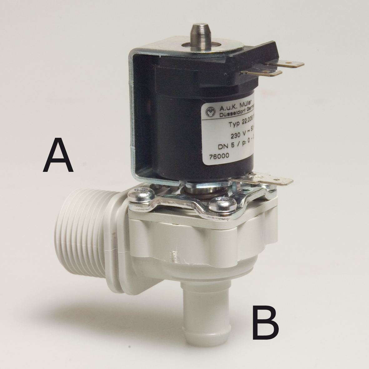 Magnetventil passend für Westfalia, Winkel 220V 3/4" Anschluss - A. u. K. Müller 7015-6780-200 Magnetventil passend für Westfalia, Winkel 220V 3/4" Anschluss von A. u. K. Müller 7015-6780-200