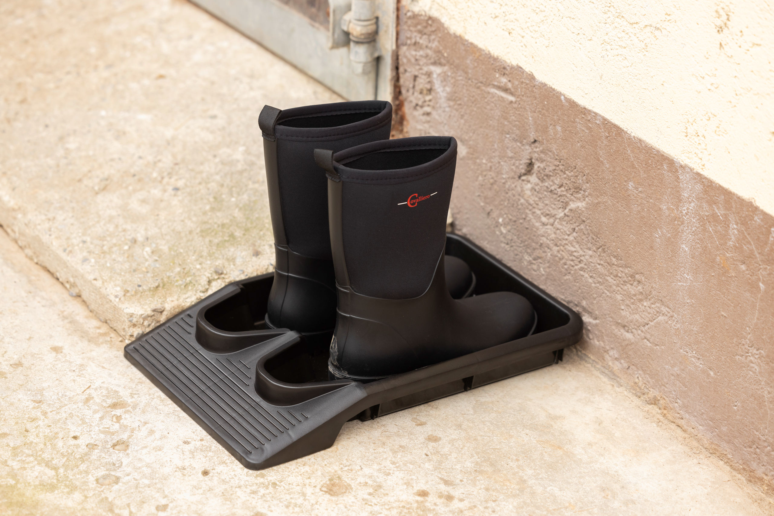 Ausziehwanne für Schuhe / Stiefel EasyOut - Kerbl Ausziehwanne für Schuhe / Stiefel EasyOut von Kerbl