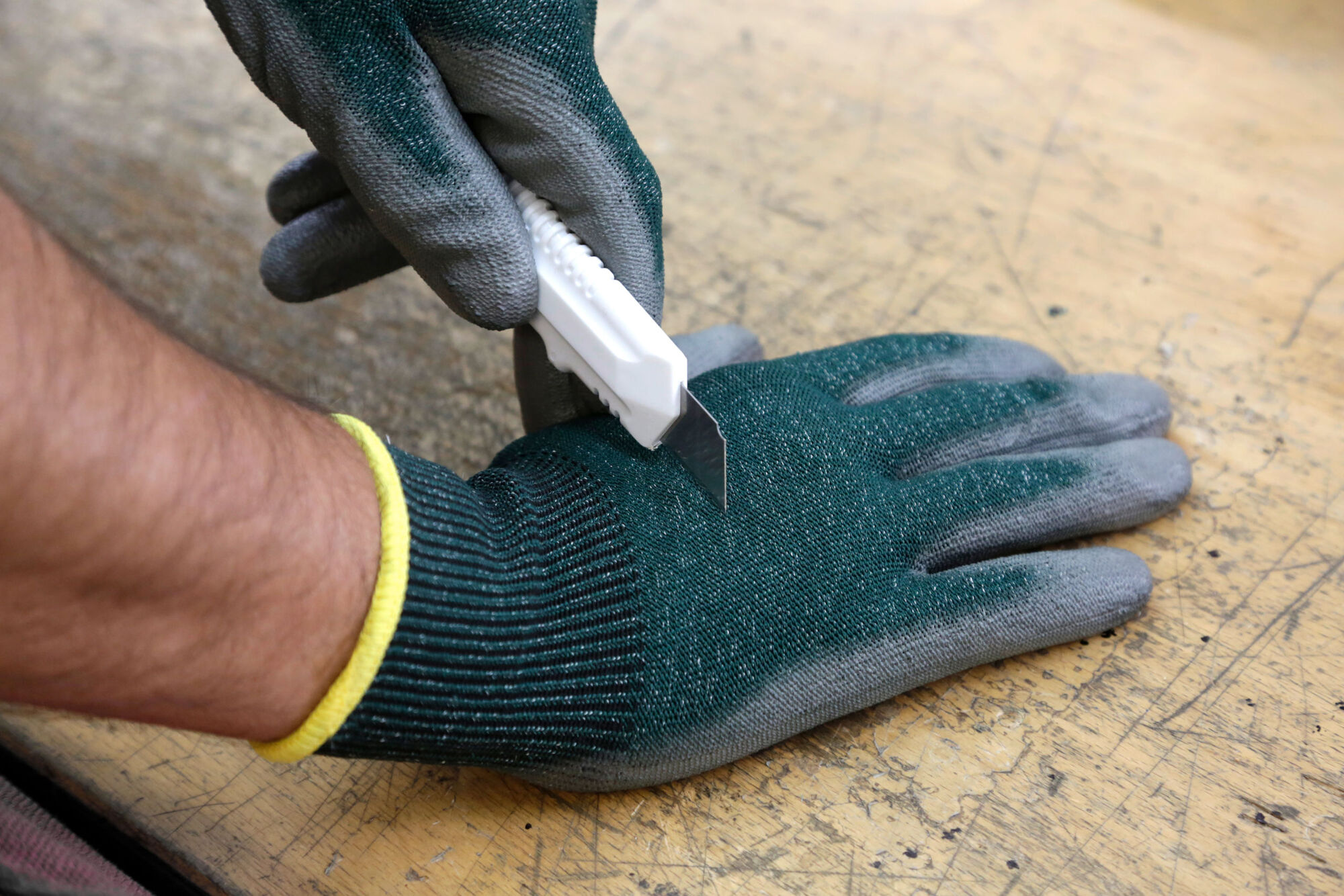 Schnittschutzhandschuh Cutter von Keron