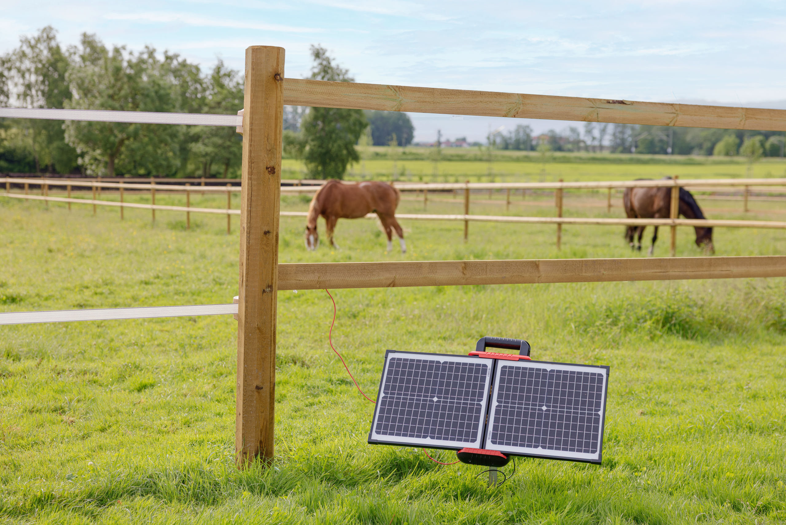 AKO SunPower S4000 Smart 12V Weidezaungerät - AKO 372954 AKO SunPower S4000 Smart 12V Weidezaungerät von AKO 372954