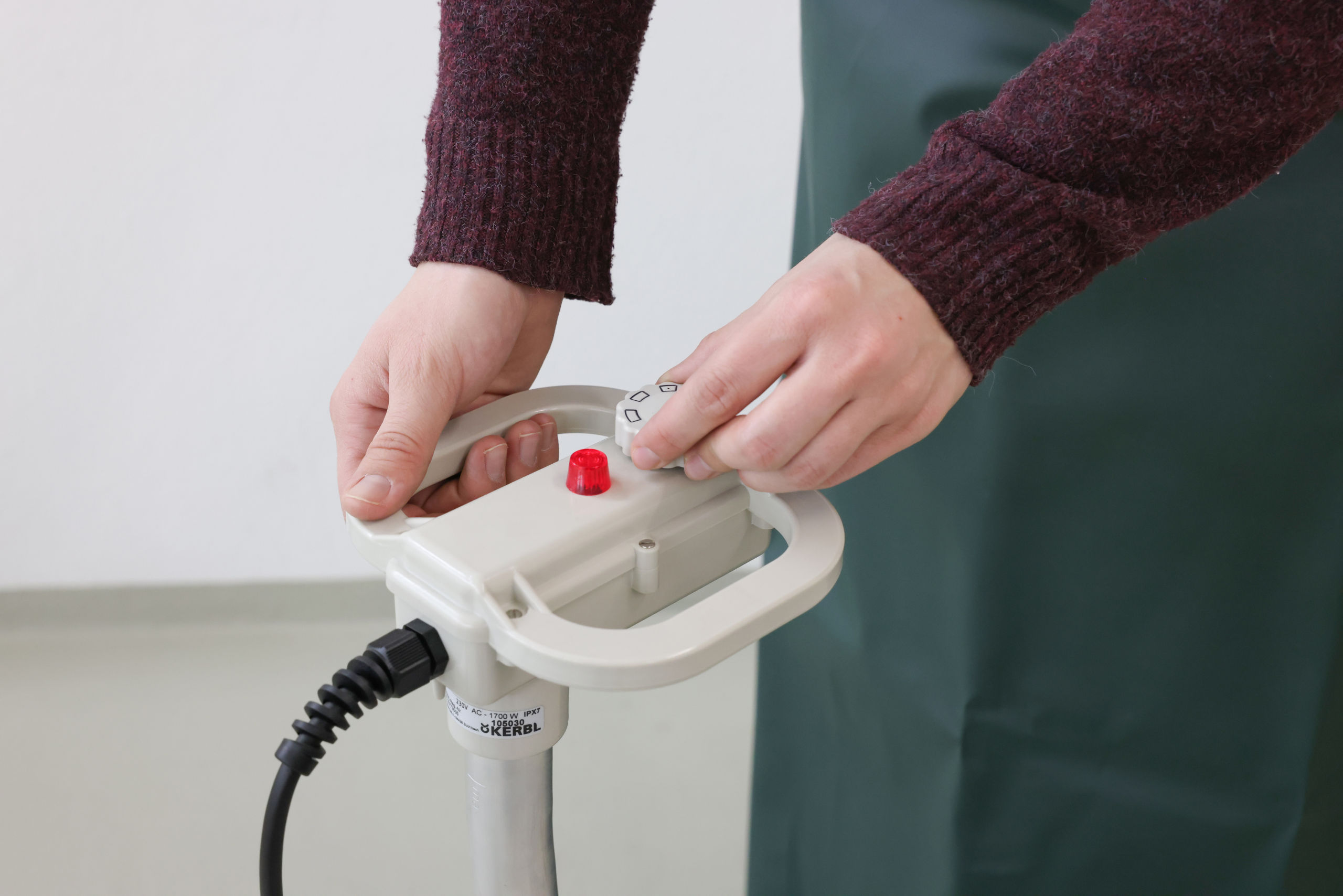 Kälbermilcherwärmer FastHeat 1700 Watt von Kerbl 14150