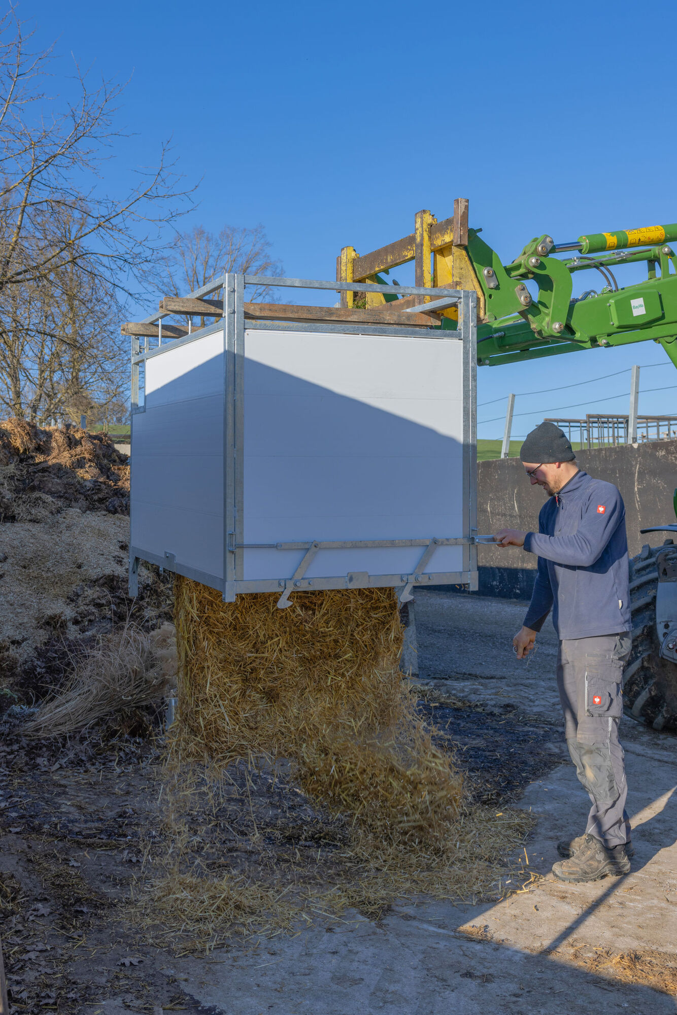Kälberbox Premium mit schwenkbarem Boden - Kerbl 14616 Kälberbox Premium mit schwenkbarem Boden von Kerbl 14616