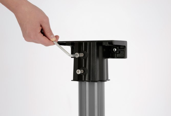 Montageadapter für Flutlichtmasten von Kerbl