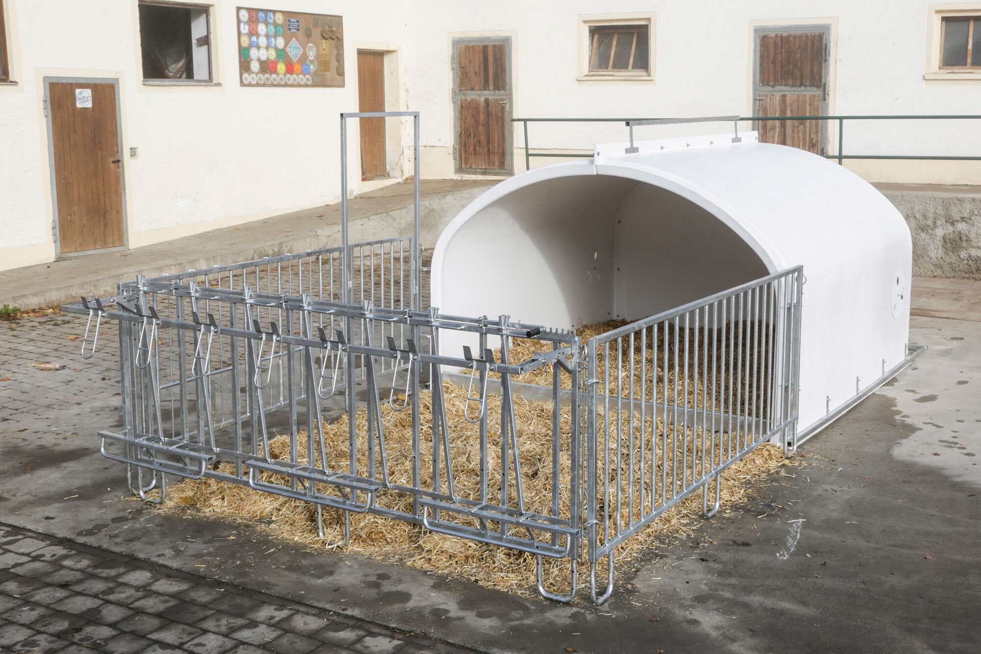 CalfHouse Premium XXL inkl. Umzäunung - Kerbl 14540 CalfHouse Premium XXL inkl. Umzäunung von Kerbl 14540