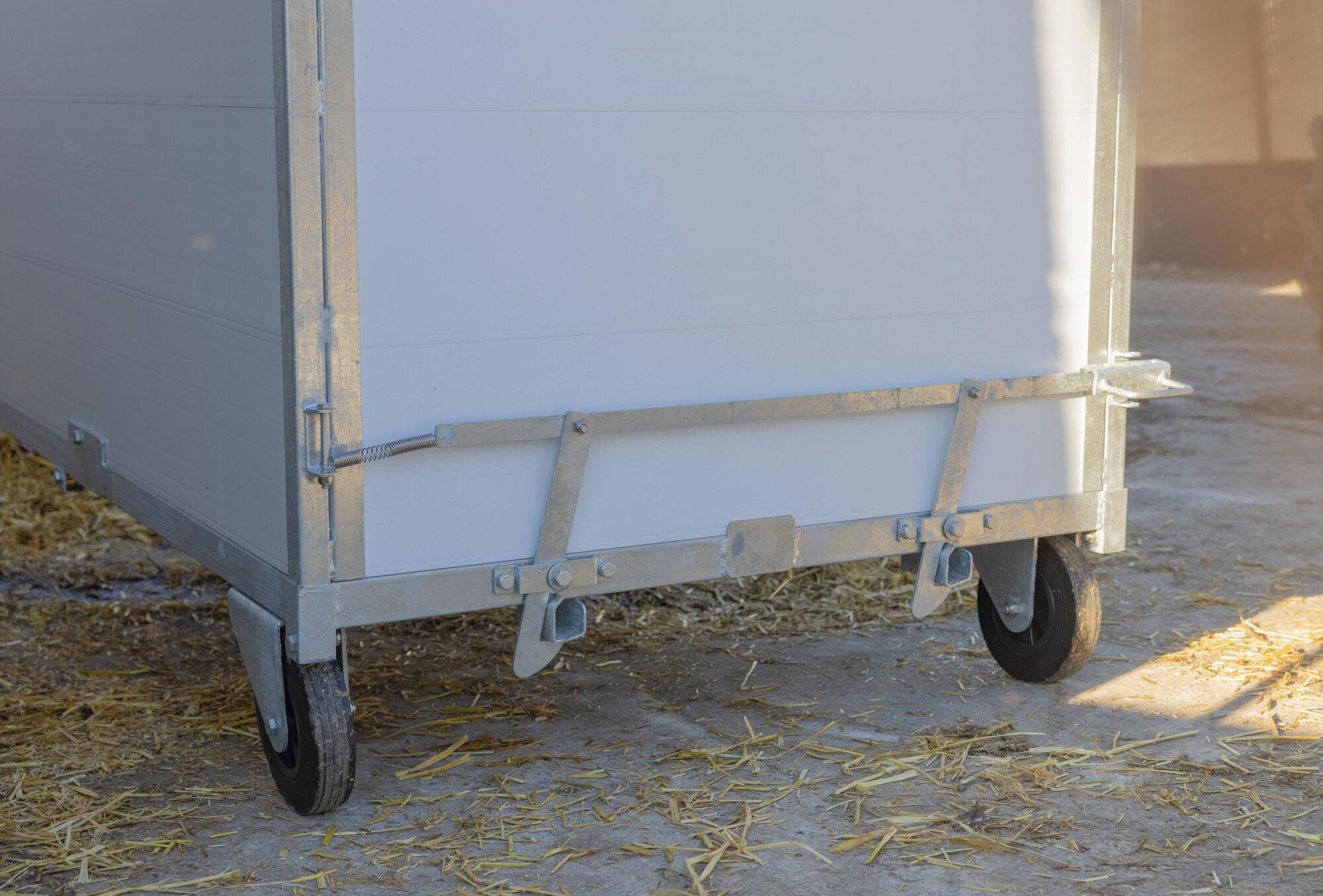 Kälberbox Premium mit schwenkbarem Boden - Kerbl 14616 Kälberbox Premium mit schwenkbarem Boden von Kerbl 14616