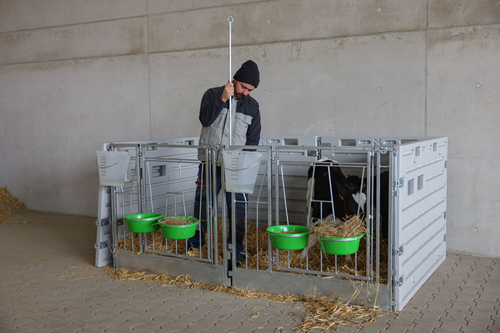 Modulare Kälberbox Doppelbucht freistehend - Kerbl 14628 Modulare Kälberbox Doppelbucht freistehend von Kerbl 14628