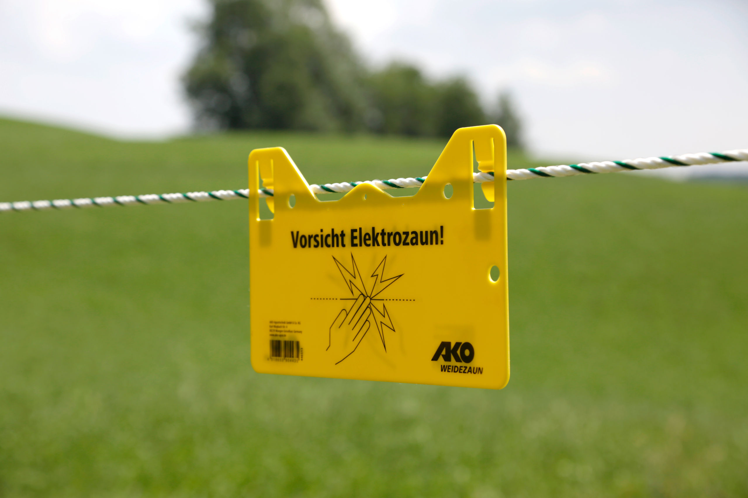 Warnschild "Vorsicht Elektrozaun!" zum Einhängen - AKO Warnschild "Vorsicht Elektrozaun!" zum Einhängen von AKO