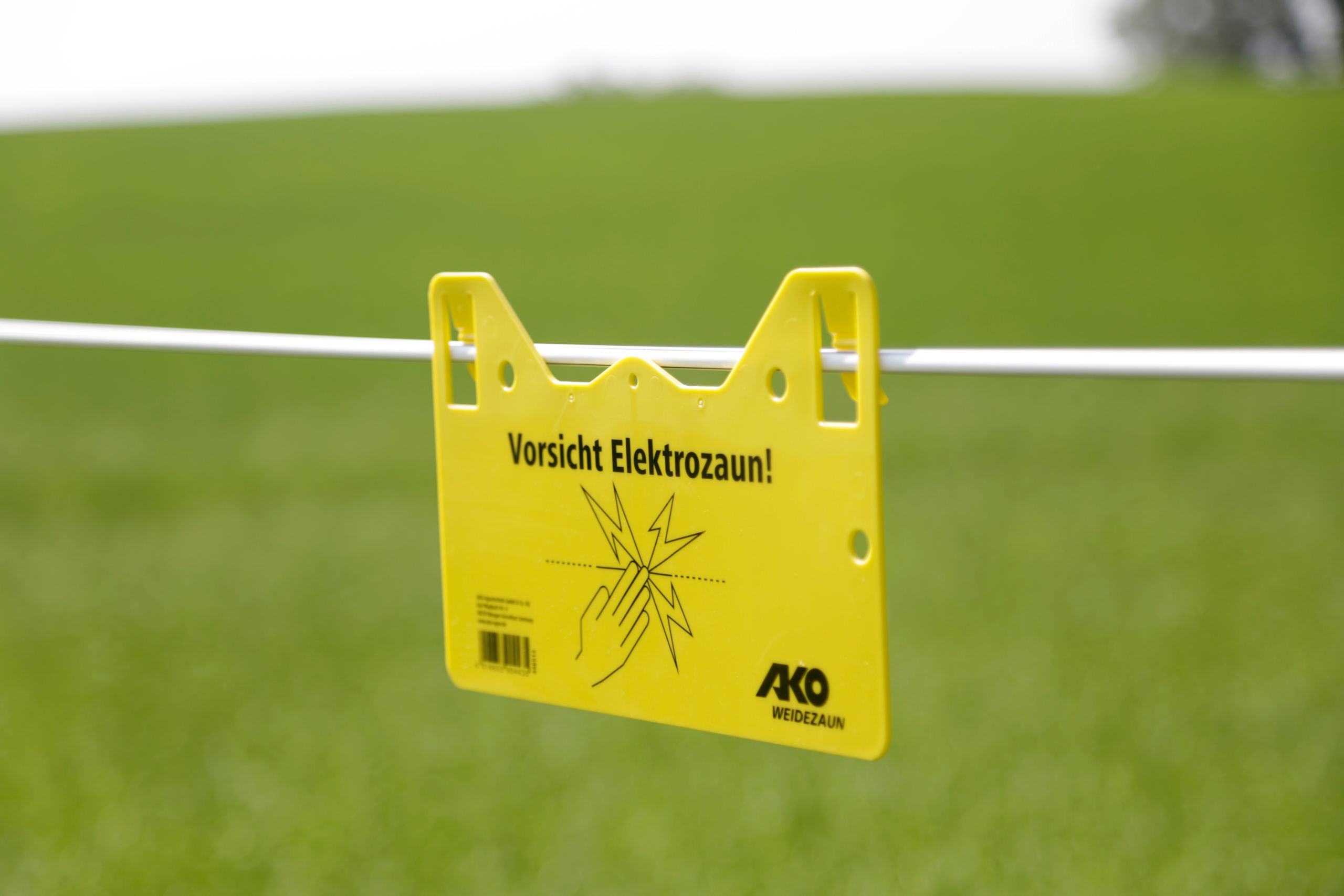 Warnschild "Vorsicht Elektrozaun!" zum Einhängen - AKO Warnschild "Vorsicht Elektrozaun!" zum Einhängen von AKO
