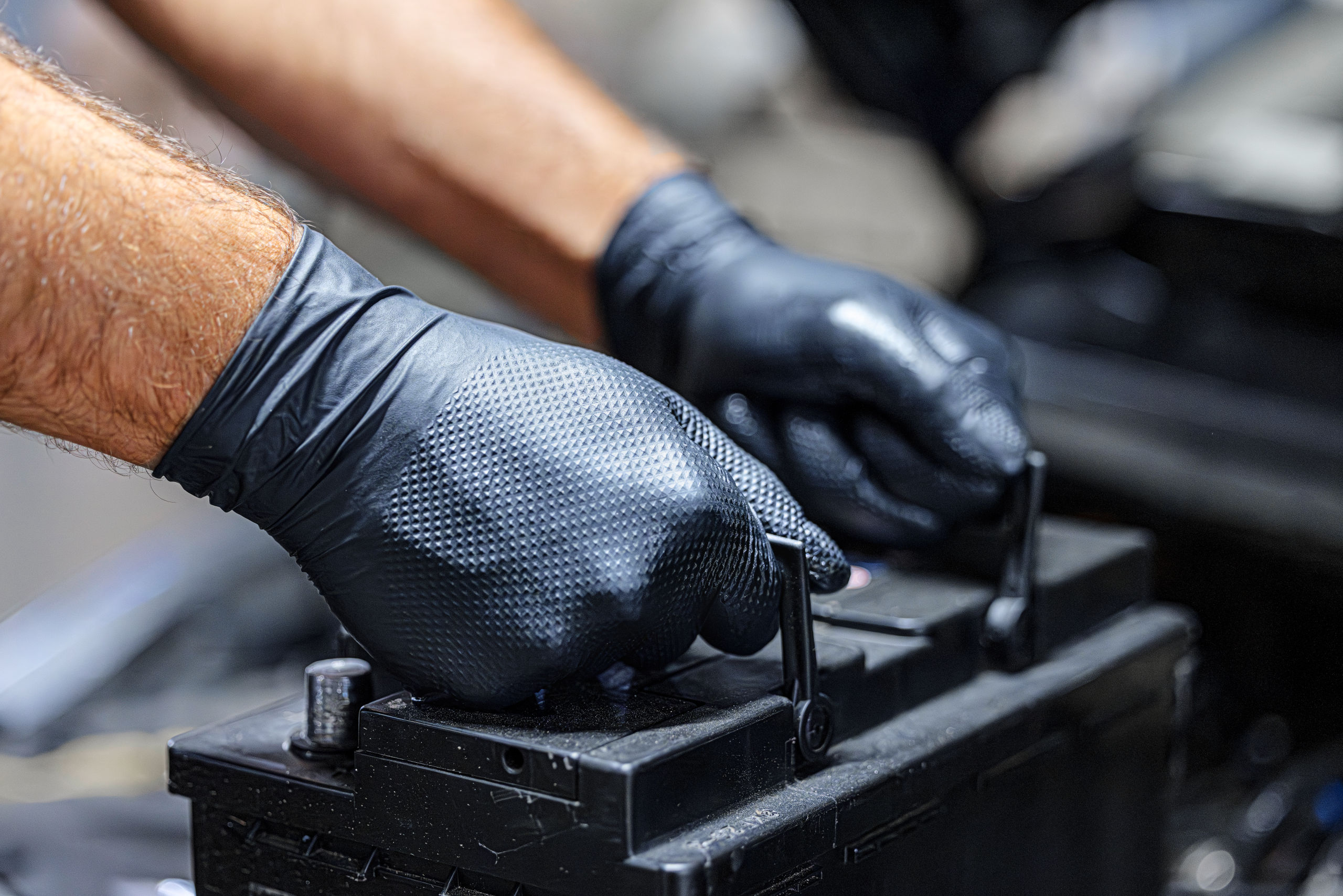 Einmalhandschuh Nitril X-Grip Black 240mm | 50 Stück von Kerbl