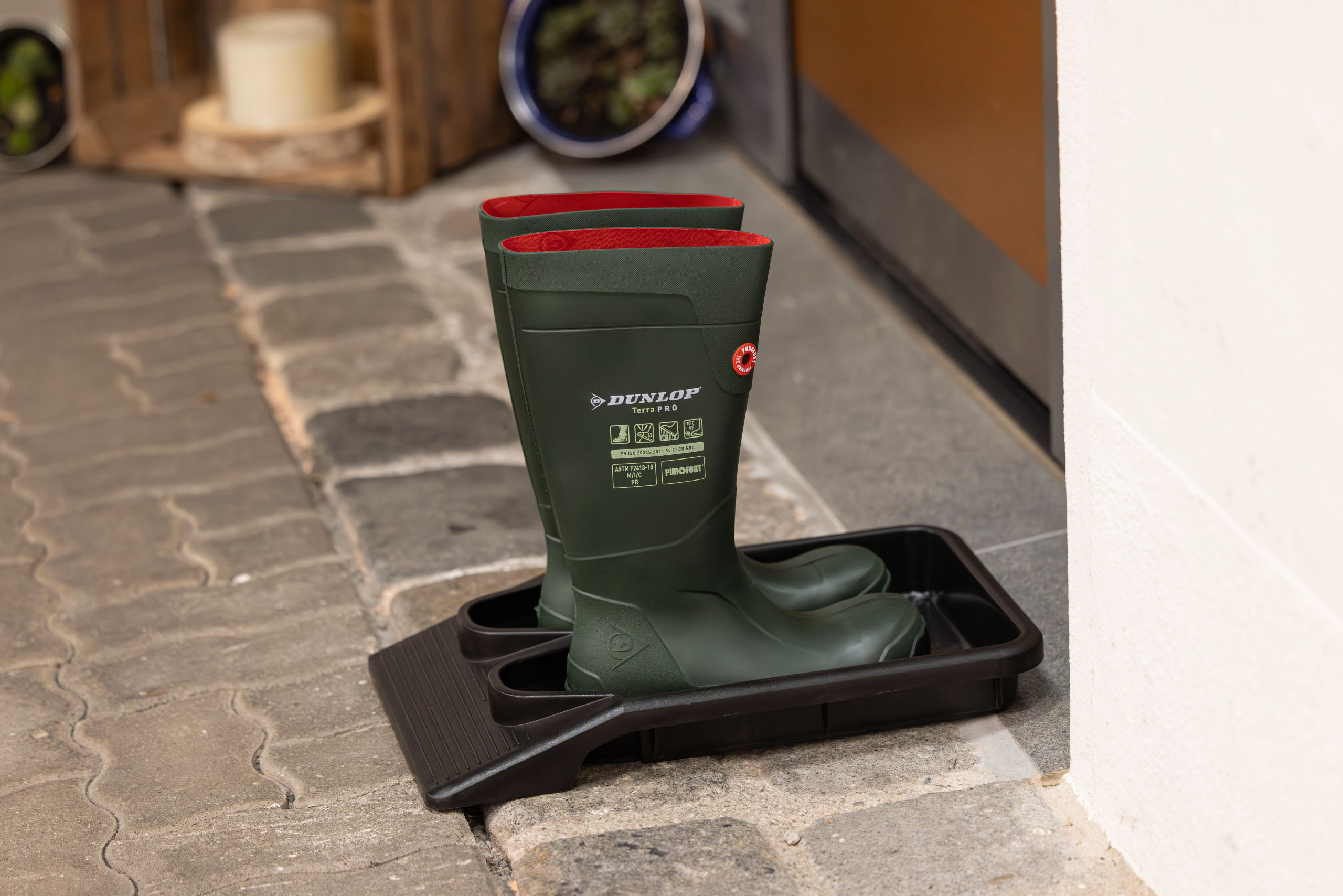 Ausziehwanne für Schuhe / Stiefel EasyOut von Kerbl