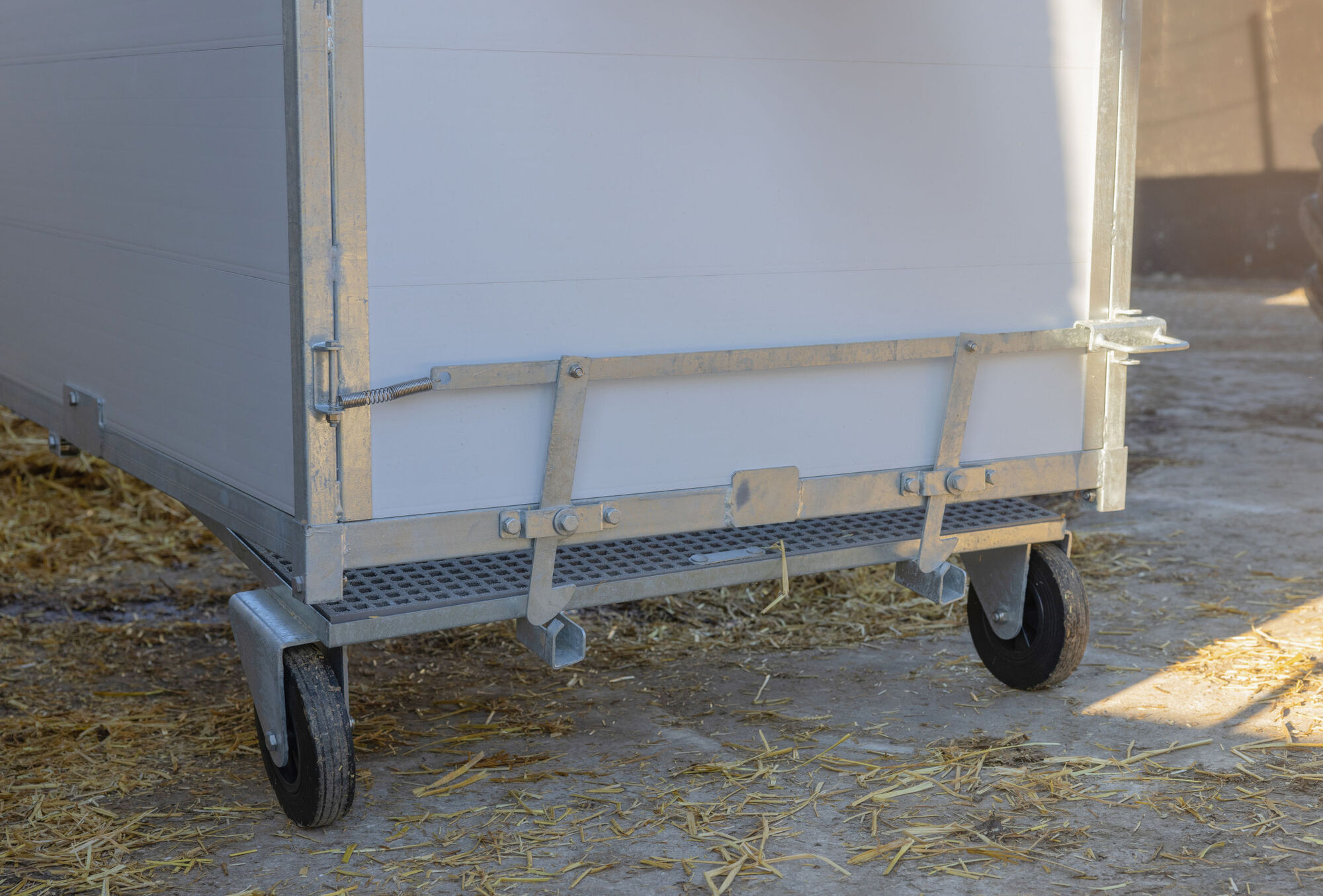 Kälberbox Premium mit schwenkbarem Boden - Kerbl 14616 Kälberbox Premium mit schwenkbarem Boden von Kerbl 14616