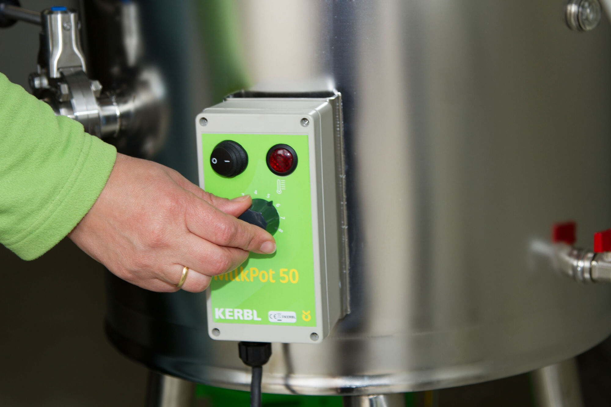 MilkPot 50 Milcherwärmer 50 Liter, 2500 Watt von Kerbl 141450